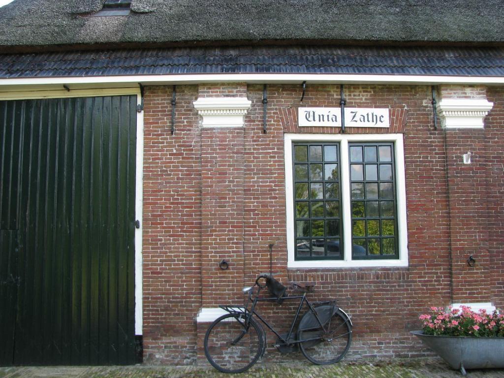 Bed and Breakfast Unia Zathe Ee Exterior foto